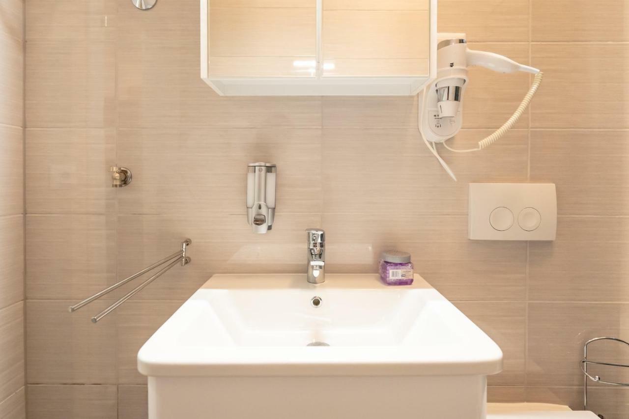 Apartma Marin Center *